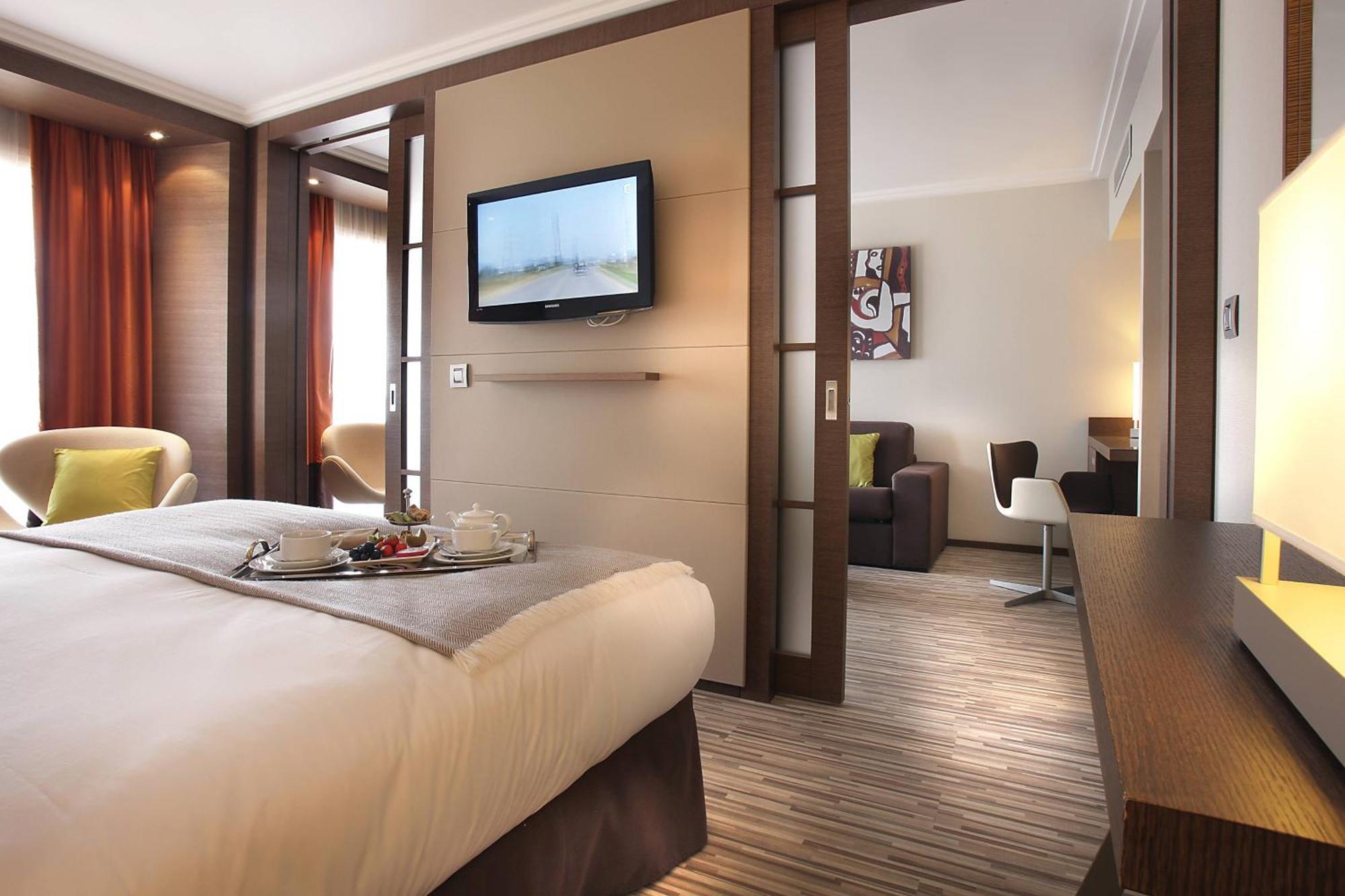 Ac Hotel By Marriott Ambassadeur Antibes - Juan Les Pins Exterior foto